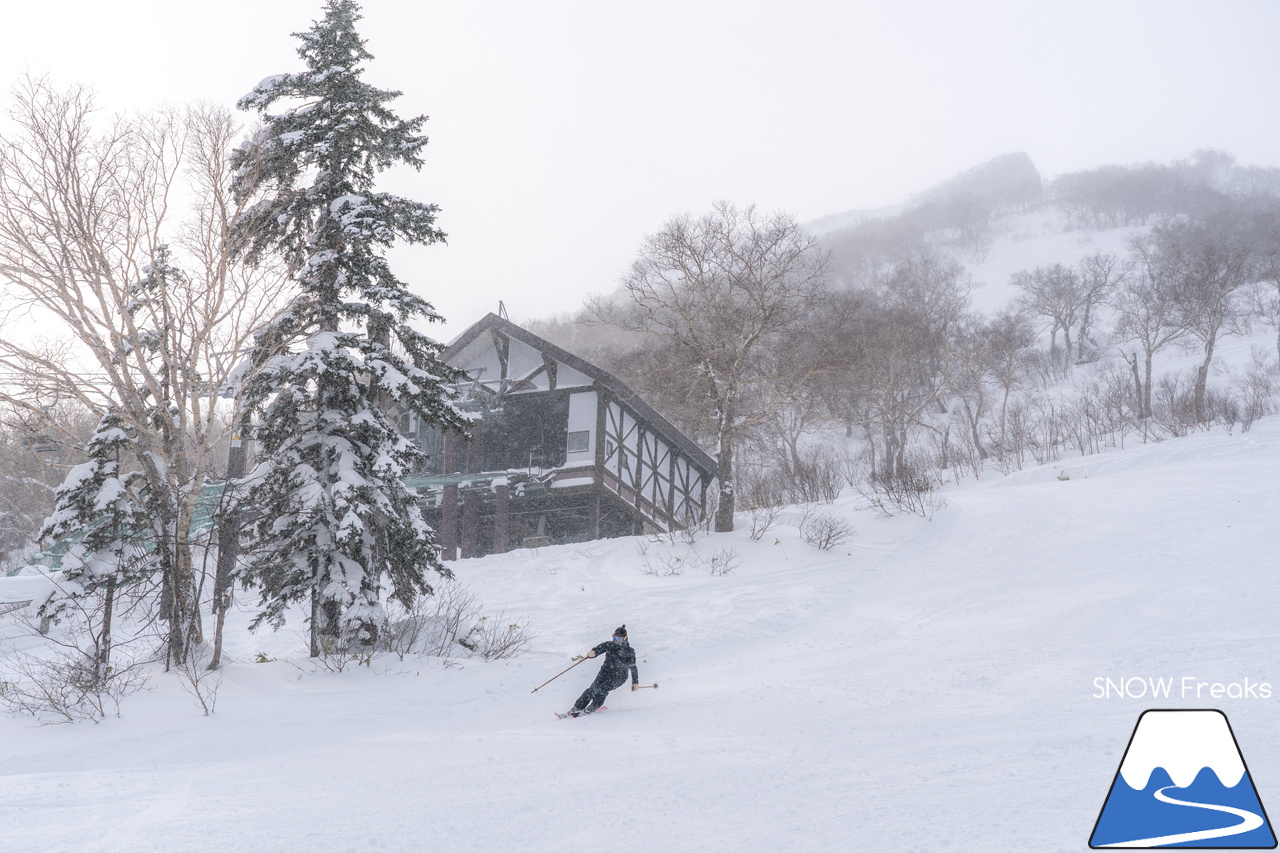 大雪山層雲峡・黒岳ロープウェイスキー場｜北海道ならではの静かな大自然とふわふわのパウダースノーを堪能するなら、のんびり真冬の『黒岳』がおススメです。